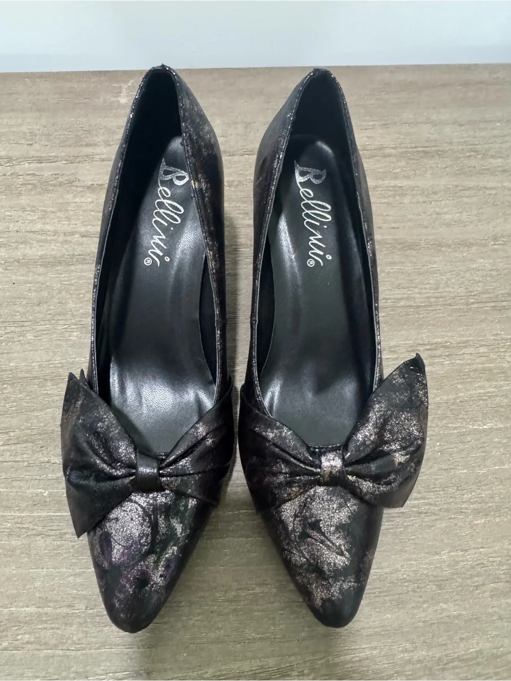 Bellini Metallic Black and Silver Knot-Toe Low Heels